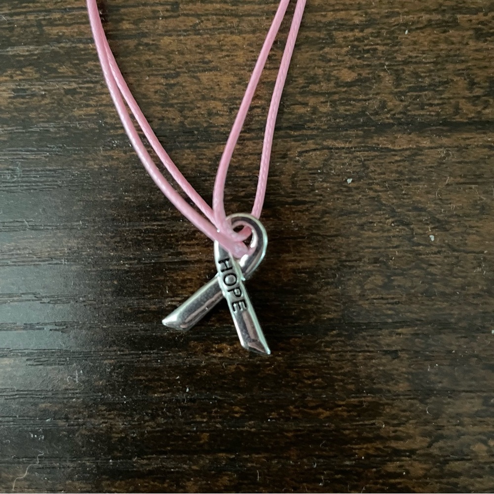 Avon Pink Breast Cancer Bracelet - Picture 3 of 8
